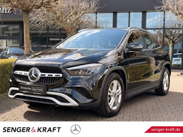 MERCEDES-BENZ GLA 200 AUT Kam. KlimaA LED LM PDC ParkAss SHZ
