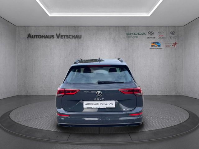 Golf VIII Variant Life 1.5 eTSI Bluetooth Navi