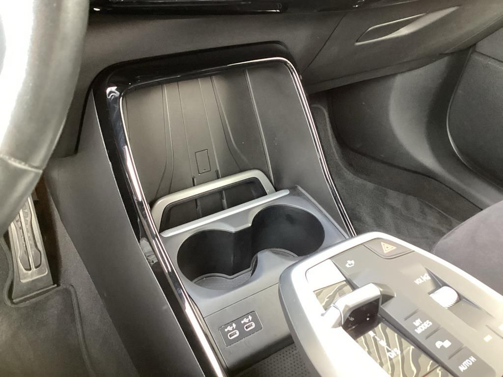 BMW 218 Active Tourer - Bild 21