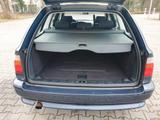 BMW 520i Turing Sondermodell - BMW 520 aus 2002: Kombi