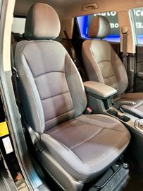 Fahrzeugabbildung Ssangyong Tivoli Amber 1,5P 2WD