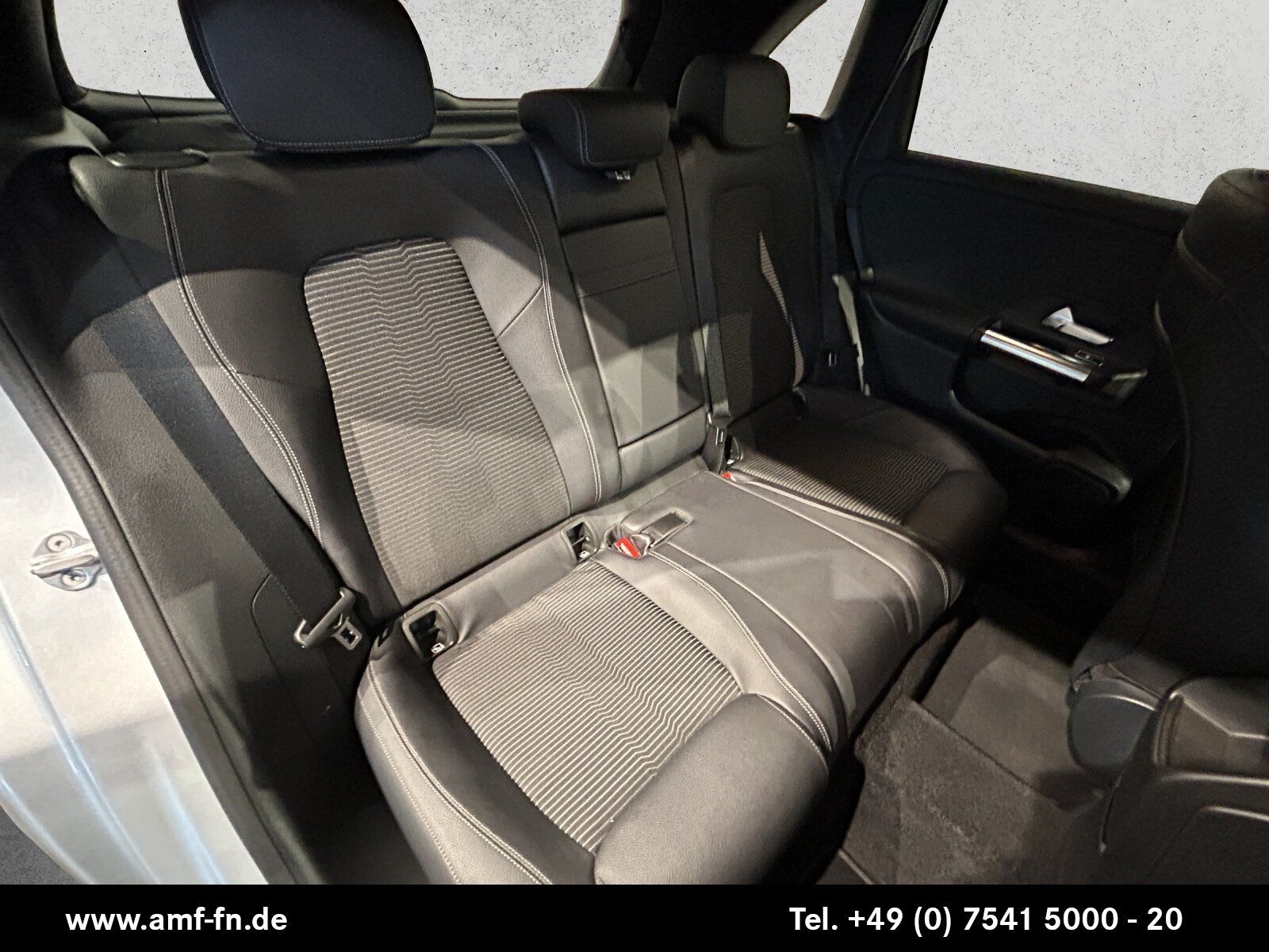 B 250 PROGRESSIVE AHK LED MBUX RFK GRA SHZG