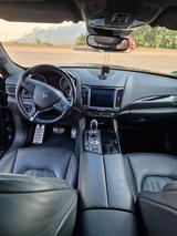 Maserati Levante 3.0 V6 430HP Modena S Auto 4WD Modena S - Maserati Levante in Essen