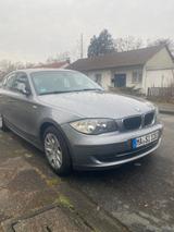 BMW 120i - - BMW 120 aus 2011: 120i