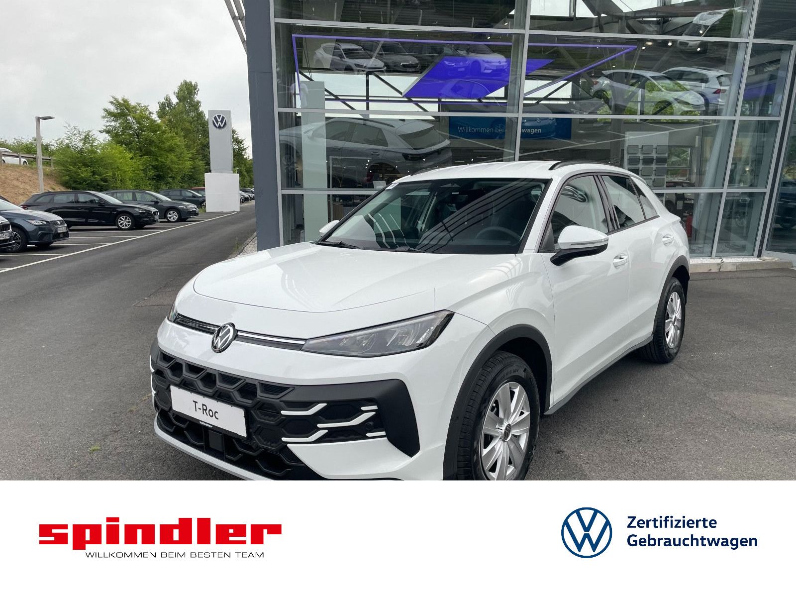 Volkswagen T-Roc Trend 1.5 eTSI DSG / CarPlay, AHK, LED