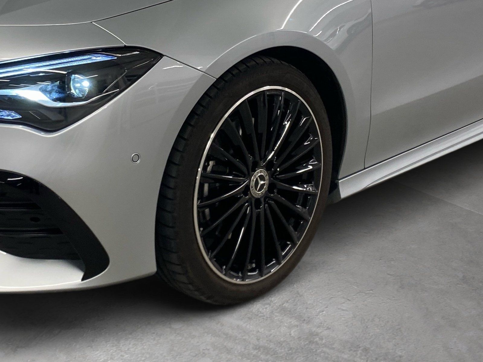 Fahrzeugabbildung Mercedes-Benz CLA 200 AMG*Pano*Burmester*Night*20"*Totwin*Memo