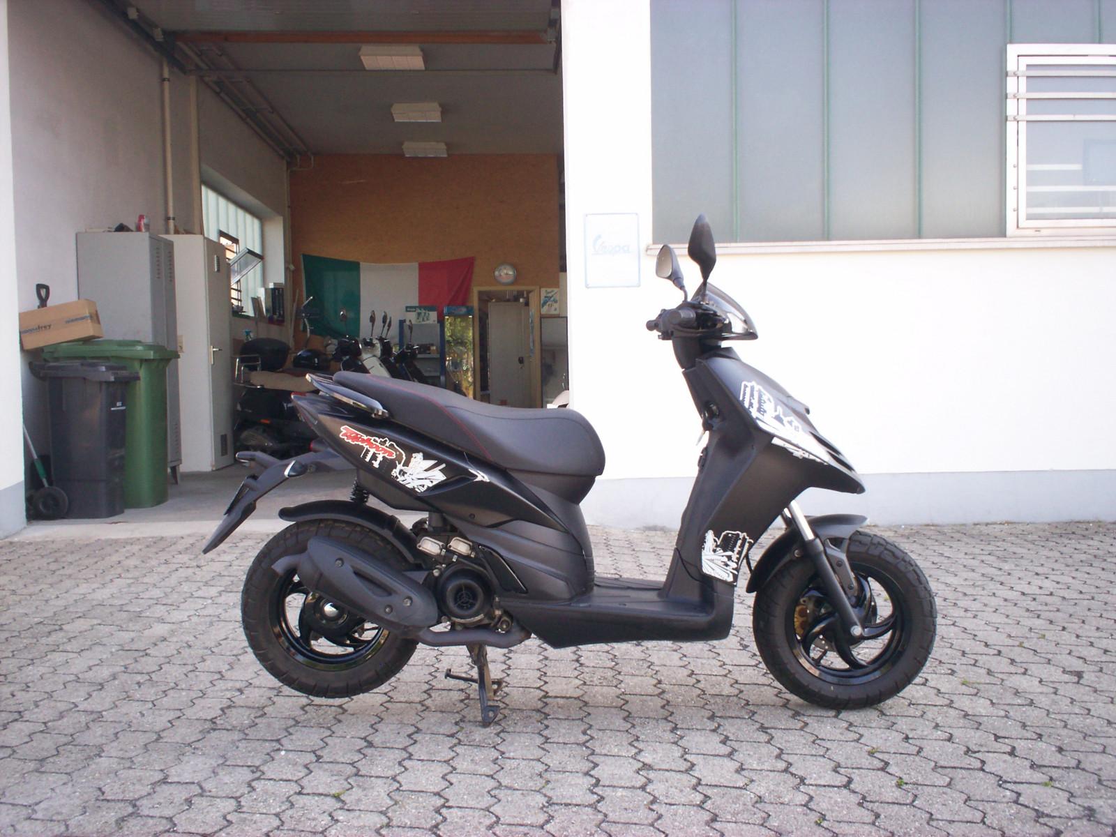 Piaggio TPH Typhoon 50 2 Takt