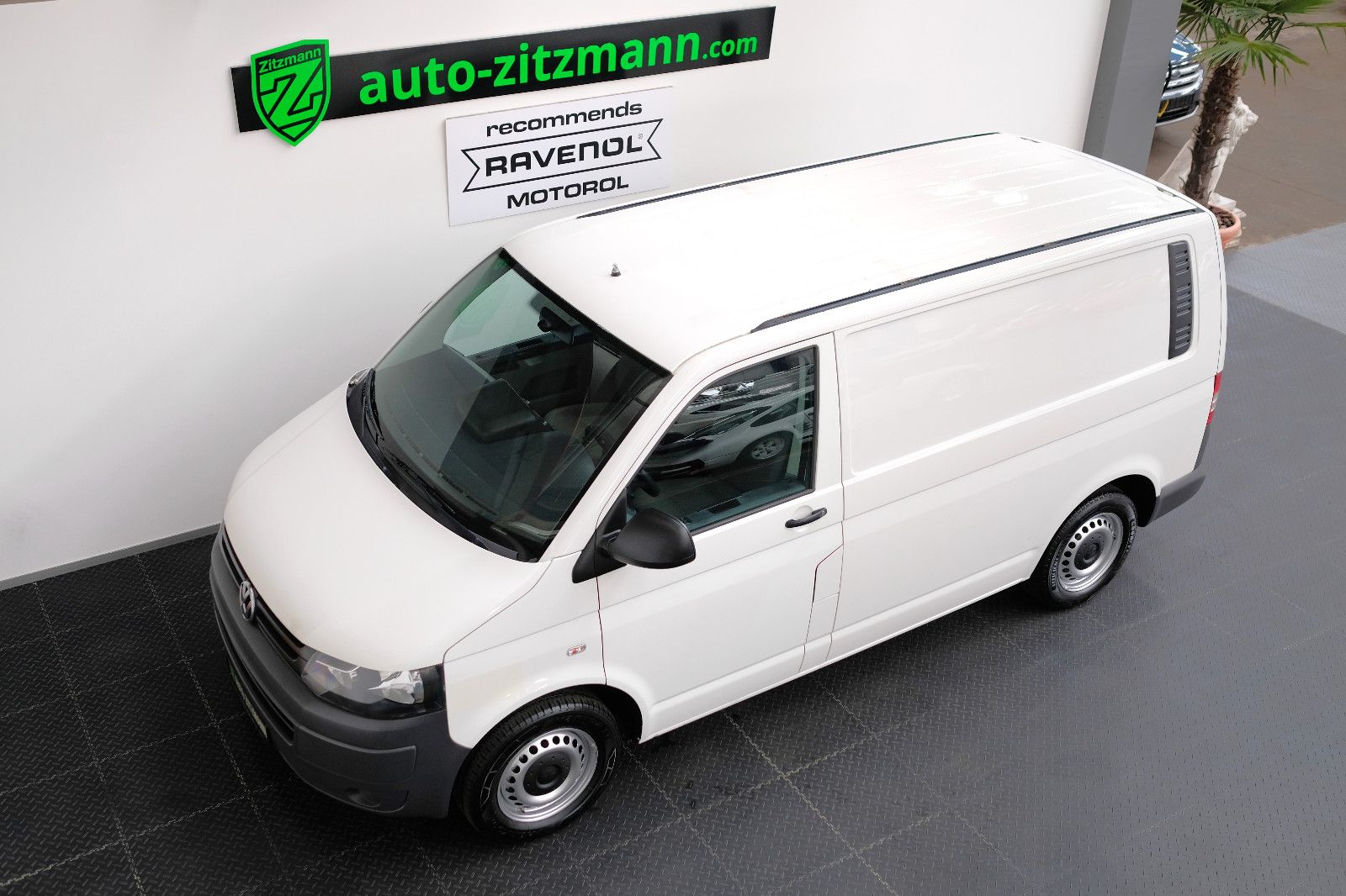 Fahrzeugabbildung Volkswagen T5 Transporter Kasten 4Motion AHK Standheizung