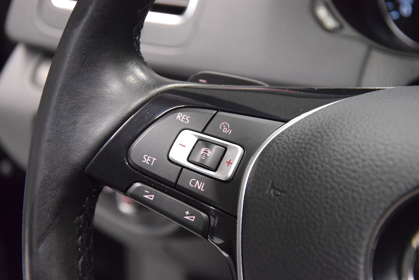 Fahrzeugabbildung Volkswagen Sharan Join Pano ACC Easy-Open Kamera Bi-Xenon