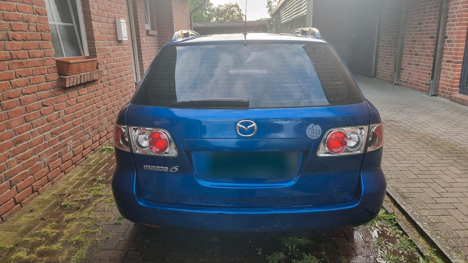 Mazda 2 2005 — rear view