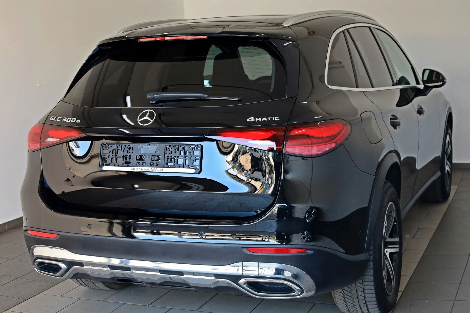 Fahrzeugabbildung Mercedes-Benz GLC 300e 4M Avantgarde T.Leder,Navi,LED,SH,Park