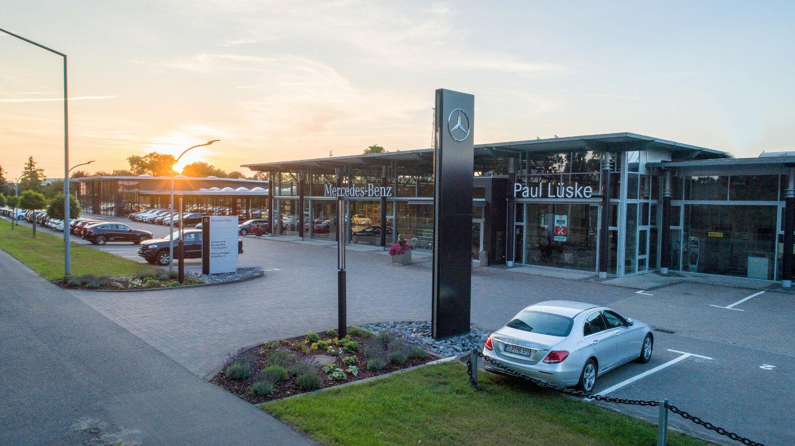 showroom-image-main