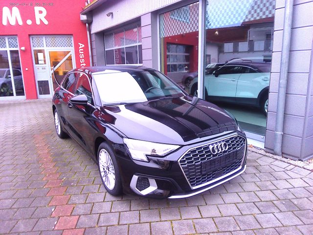 Audi A3 SP. 35 TFSI advanced/LED/NAVI/RFK/SH