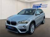 BMW X1 sDrive 18 i | AHK | Sitzheizung | Navi - silberne BMW X1