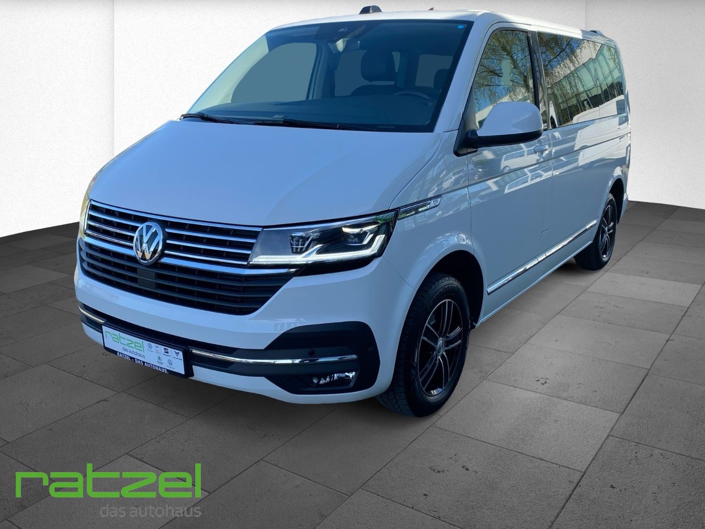 Fahrzeugabbildung Volkswagen T6.1 Multivan 2.0 TDI DSG Generation Six AHK-abn