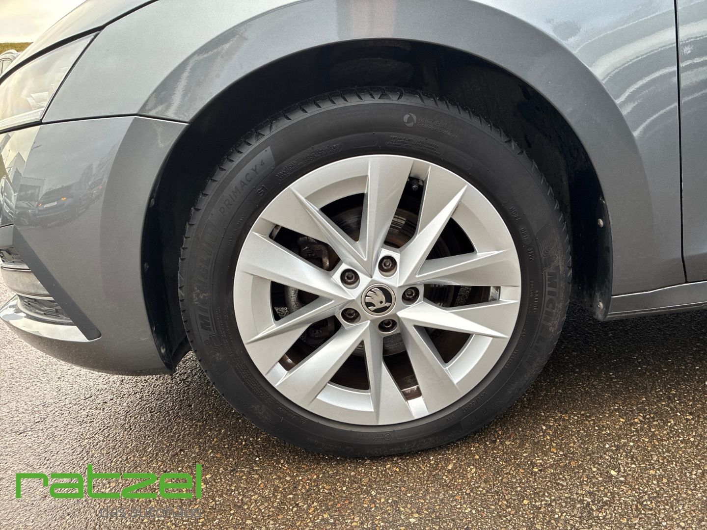 Fahrzeugabbildung SKODA Octavia 2.0 TDI DPF Style Kamera Navi ACC LED La