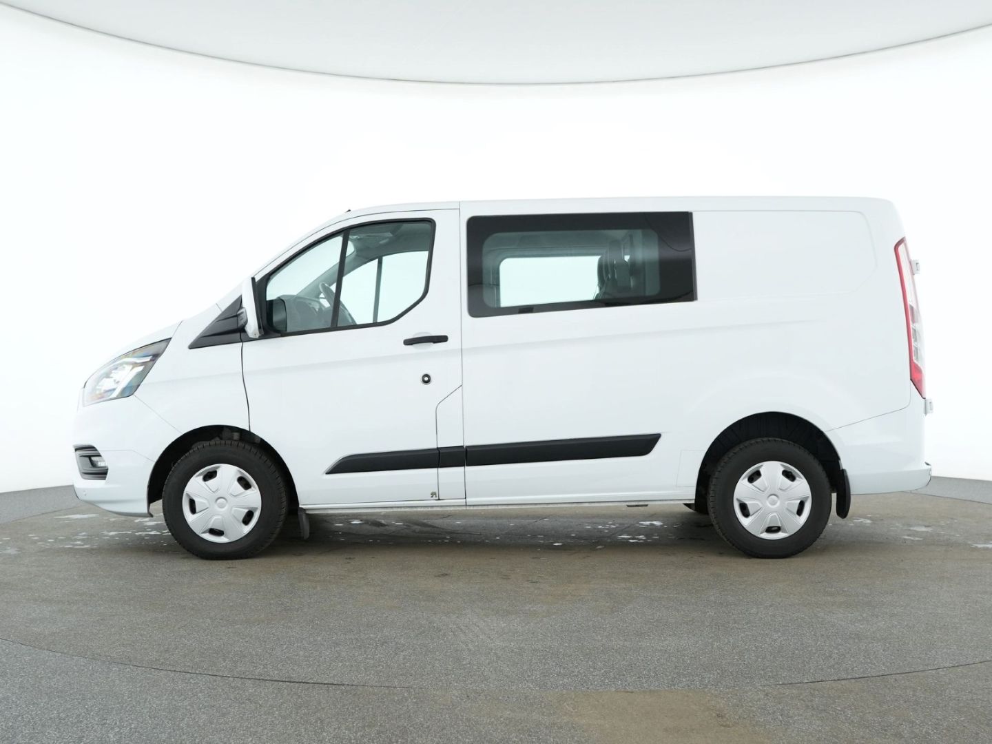Fahrzeugabbildung Ford Transit Custom Kasten 300 L1 Trend DOPPELKABINE