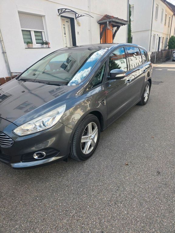 Image of Ford C-Max
