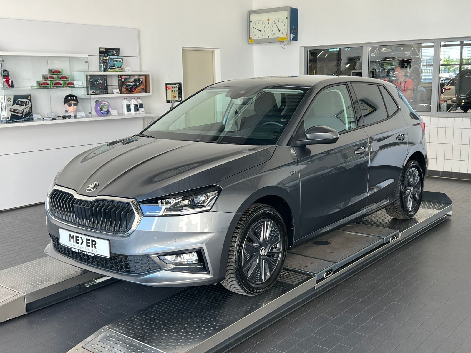 Fahrzeugabbildung SKODA Fabia Selection Tour 1.0 TSI *Vorb.AHK,LED,Kamer