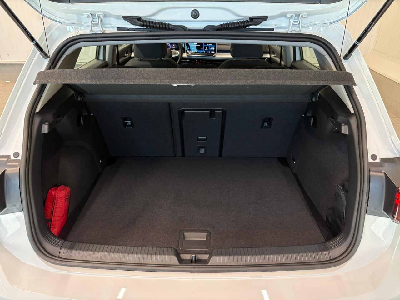 Volkswagen Golf VIII Goal 1.5 TSI STANDHZG HARMAN-KARDON, миниатюра 4