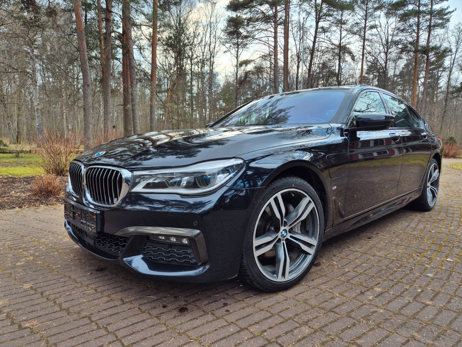 BMW 740e iPerformance - M Sportpaket - Soft-Close