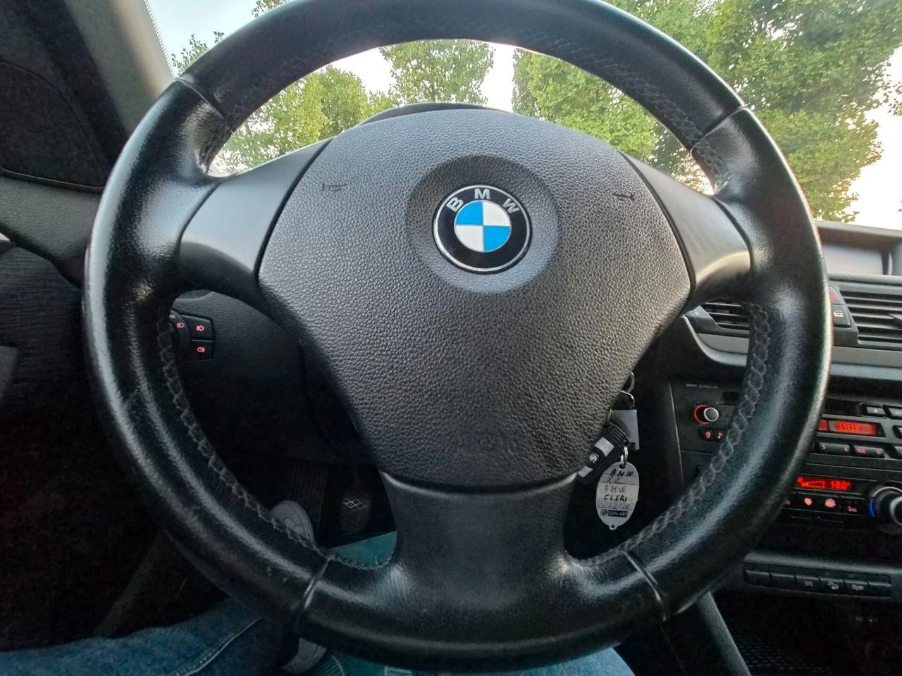 BMW X1 2010 — photo 13