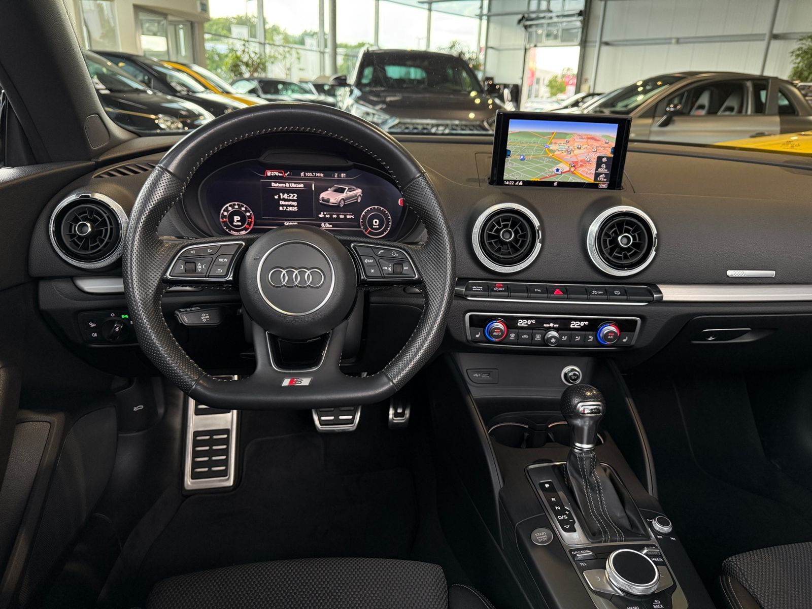 Fahrzeugabbildung Audi A3 Cabriolet 35 TFSI S-Line Competition LED  NAV