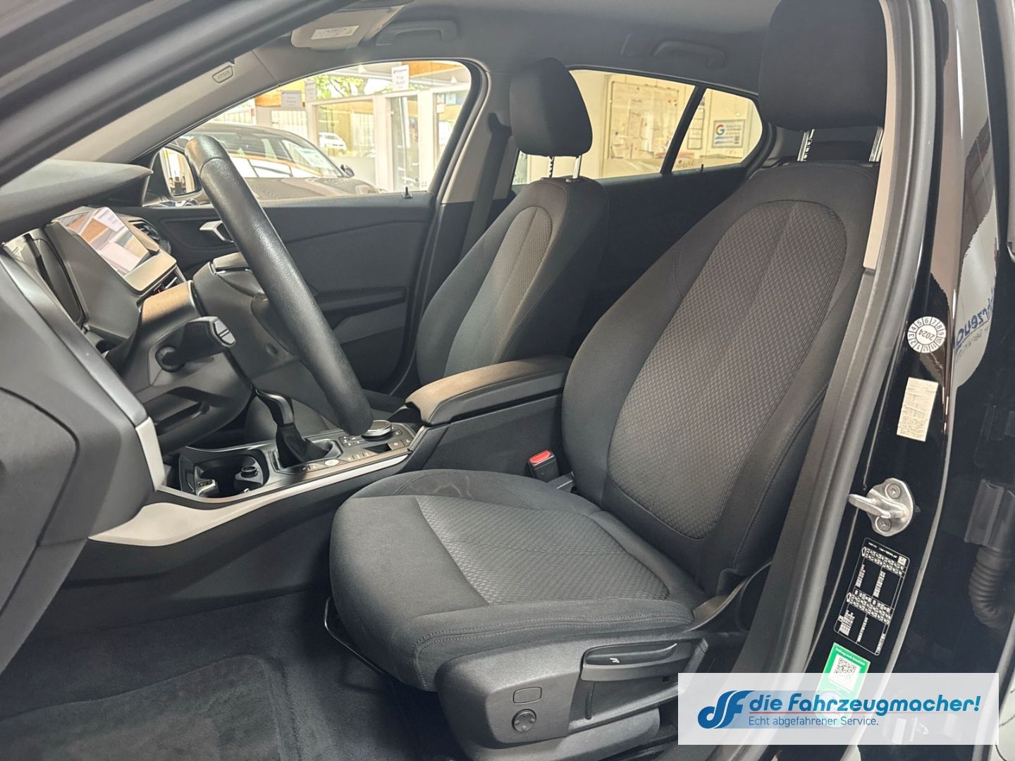 Fahrzeugabbildung BMW 118 Navi Digi Cockpit Mehrzonenklima Fahrerprofi