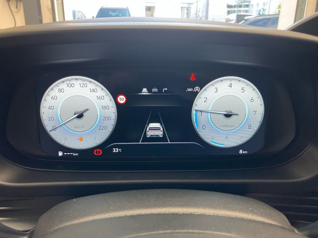 Fahrzeugabbildung Hyundai BAYON 1.0 T-GDI 6-MT Blackline Fernlichtass. LED