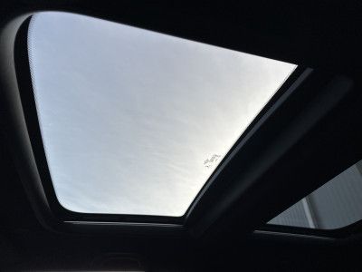 Fahrzeugabbildung MINI John Cooper Works NAV+LED+ACC+HUD+PANO+KAM+H&K