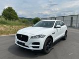 Jaguar F-Pace 20d AWD Pure  - Jaguar F-Pace: Pure