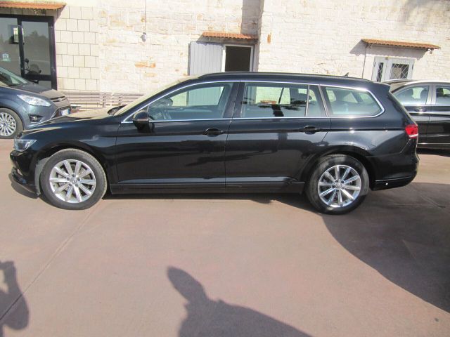 Volkswagen Passat 1.6 TDI SCR DSG CAMBIO AUTOMAT