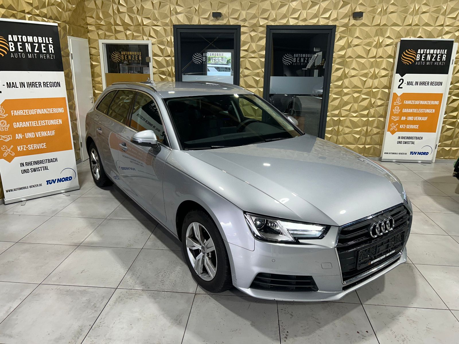 Fahrzeugabbildung Audi A4 Avant basis/PDC/APPLE/TEMPOMAT/AMBIENTE