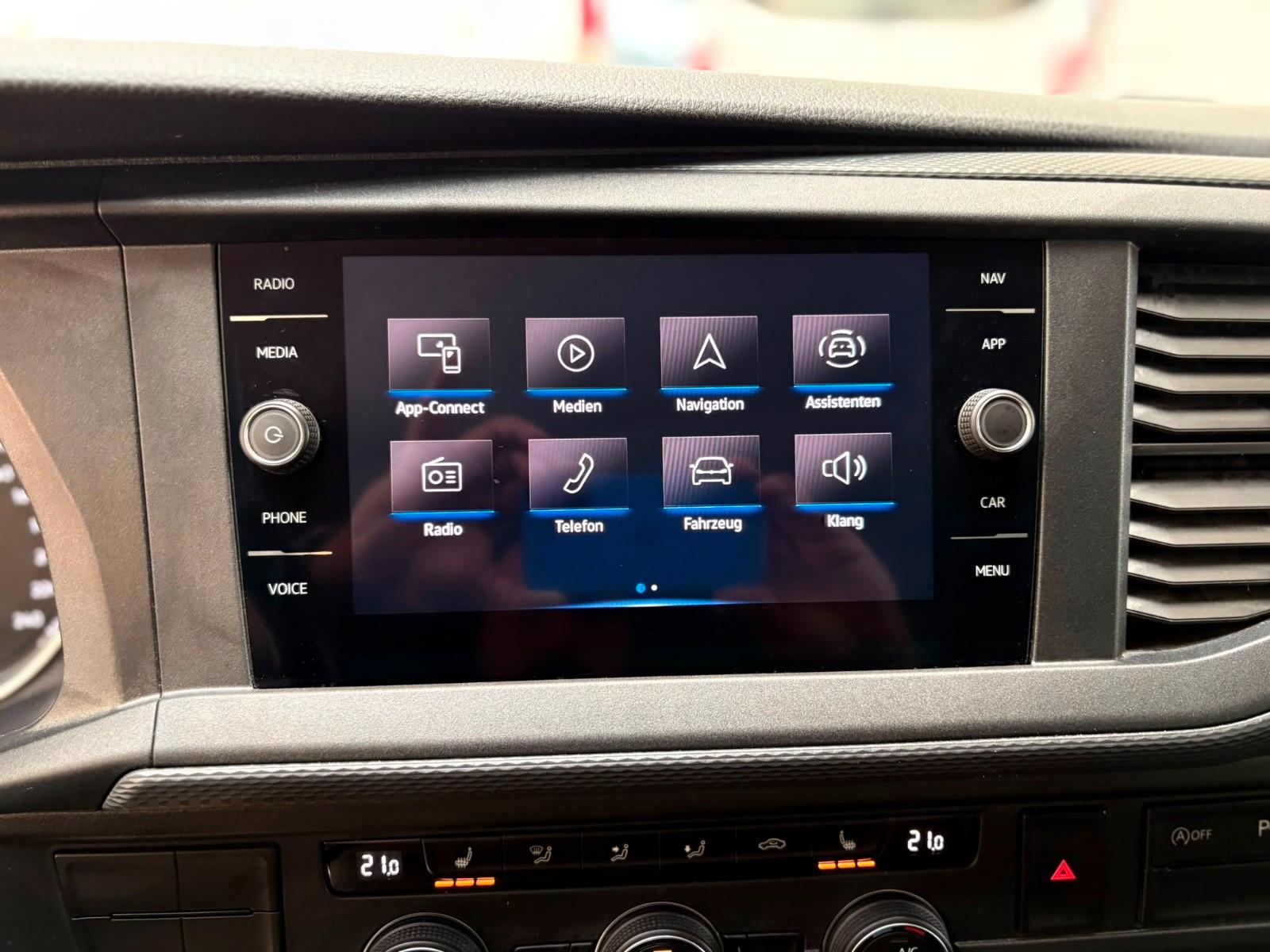 Volkswagen T6.1 Caravelle/Lang/7-Sitzer/Automatik/AHK/Neuzu