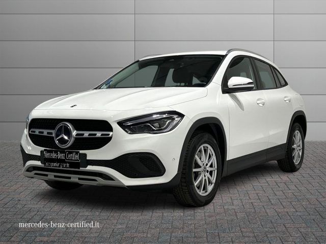 Mercedes-Benz MERCEDES-BENZ GLA 180 d Automatic Business Extra