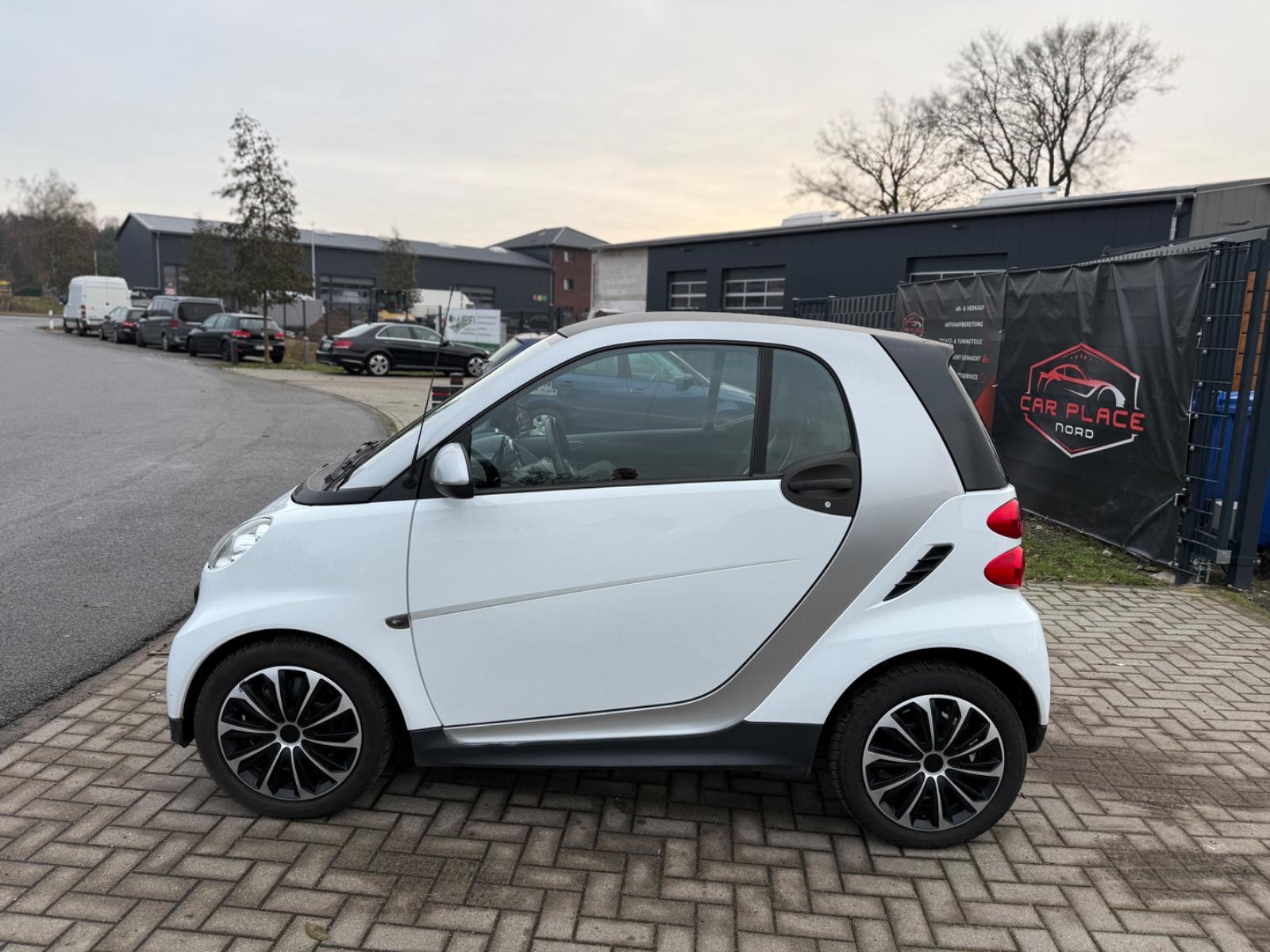 Smart ForTwo fortwo coupe MHD AUTOMATIK/KLIMA/LEDER