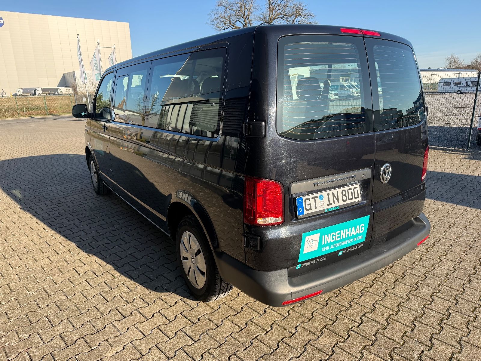 Fahrzeugabbildung Volkswagen T6.1  2.0TDI LR Flügelt. 9 Sitzer SHZ Komf.Paket