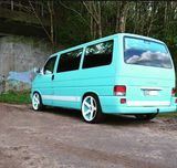 Volkswagen T4 Caravelle 2,5 Diesel TDI 75kW Wohnmobil - Volkswagen T4 Caravelle: Grün