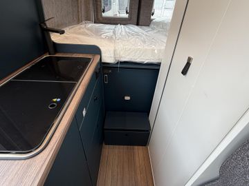 HYMER  ERIBA  HYMERCAR Eriba Car 600 Winter+Chassis+Campingpaket LED 