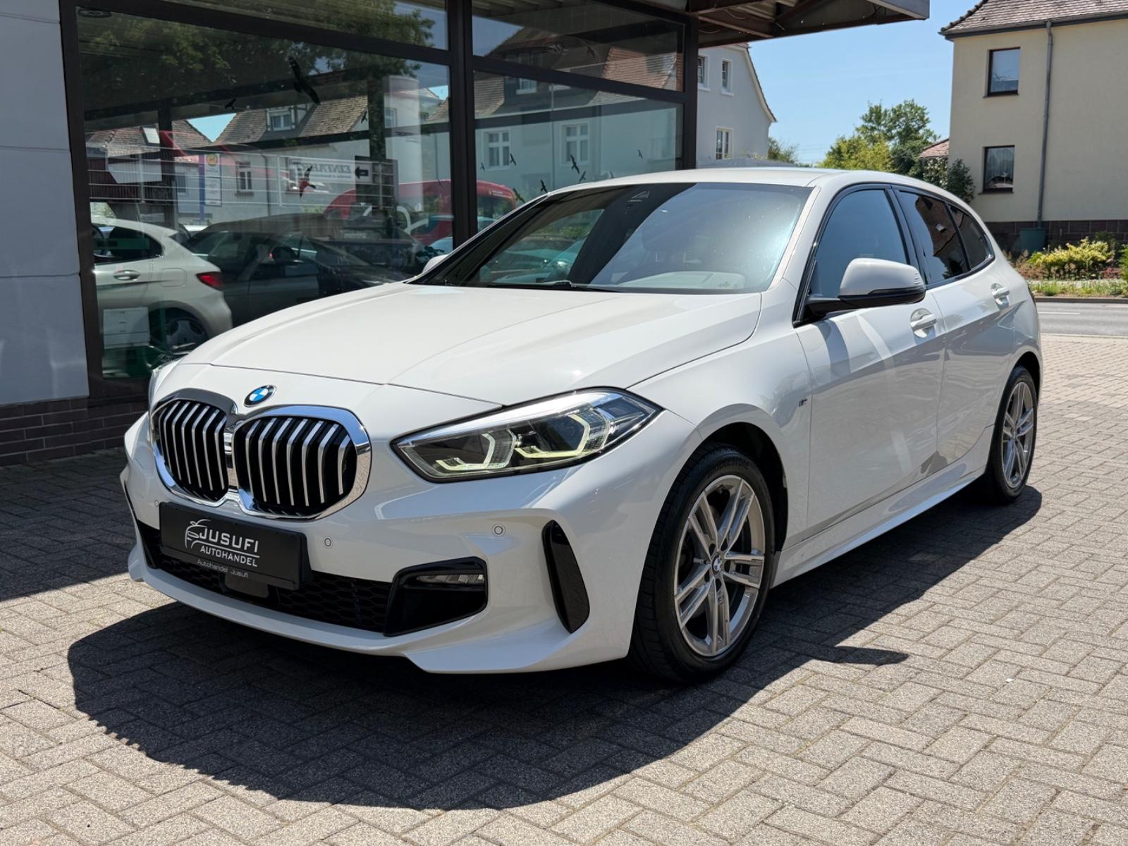 BMW 118 i M Sport Paket /1.Hand/LED/