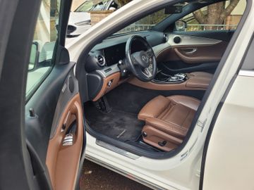 Mercedes E 220 - 10