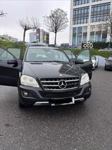 Mercedes-Benz ML 300 CDI 4MATIC BlueEFFICIENCY - - gebrauchte Mercedes-Benz ML 300 aus dem Jahr 2010