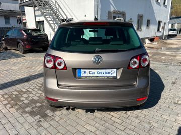 Volkswagen Golf - 6