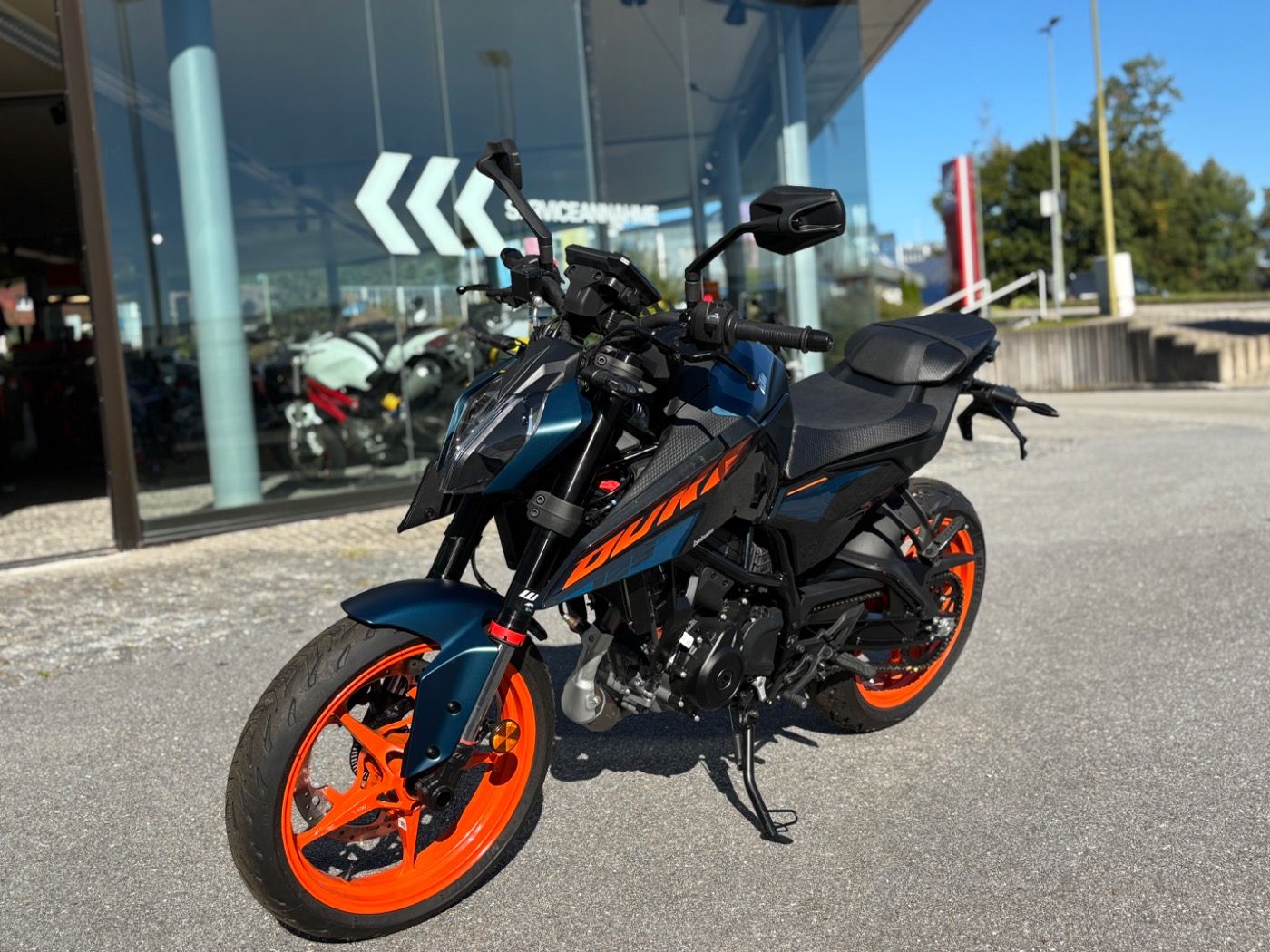 Fahrzeugabbildung KTM 125 Duke Modell 2025