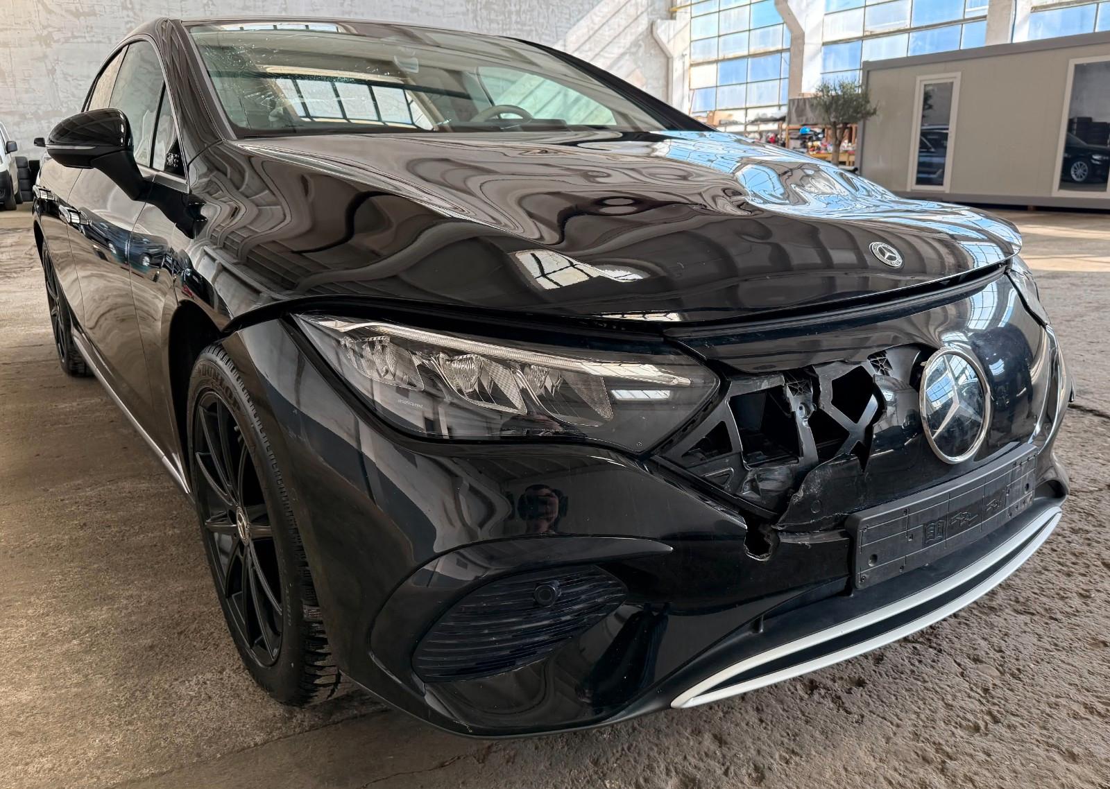 Mercedes-Benz EQE 300