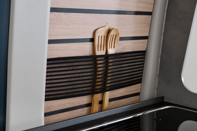 Crosscamp ADVTR 6.4 EF Markise Navi Kamera AWT isol.+behei