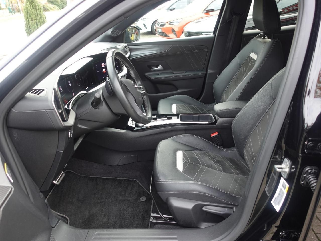 Fahrzeugabbildung Opel Mokka 1,2 Ultimate Automatik