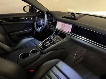 Porsche Panamera - 6