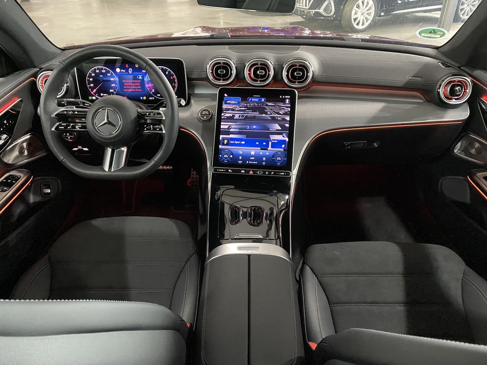 Fahrzeugabbildung Mercedes-Benz CLE 200 AMG/PANO/DIS/360/BUR/NIGHT/´19/