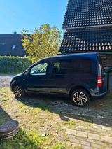 Volkswagen VW Caddy 1.2 - Volkswagen Caddy mit Benzin-Antrieb: Kombi, 1.2